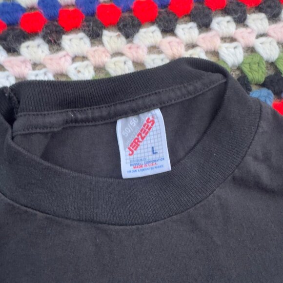 Vintage Elvis Presley T-Shirt – Black – 90s – “Classics Are Forever” Large - Picture 4 of 7